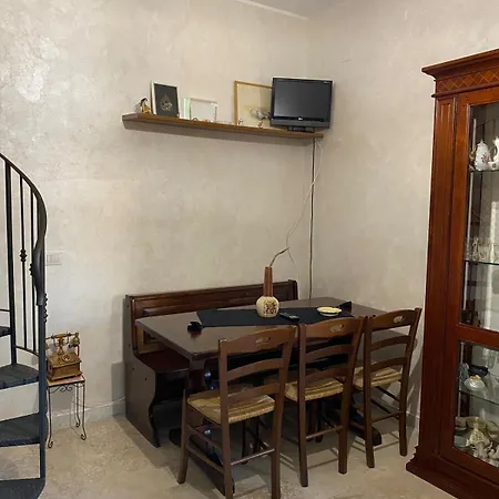 Apartman Via Calabria 6da Francesca *
